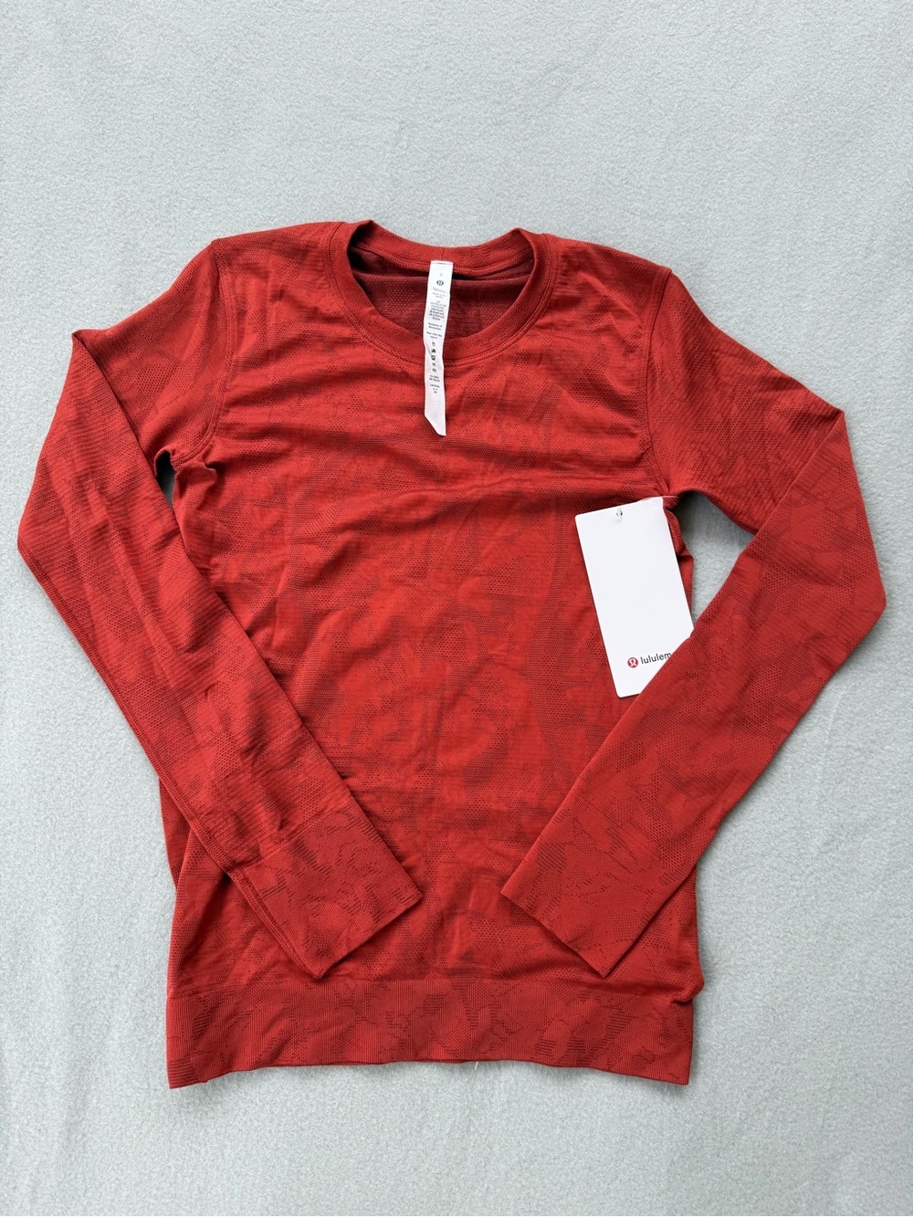 NWT Lululemon Swiftly Relaxed Long Sleeve Shirt Women Sz 2 Mosaic Red Merlot Tee